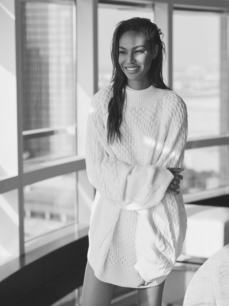 Picture of Joan Smalls(02)