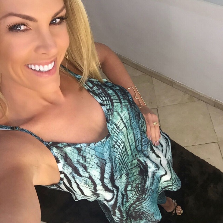 Ana Hickmann