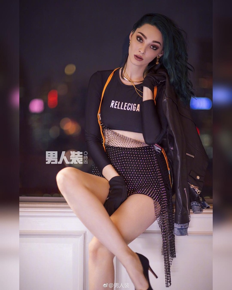 Emma Dumont Emma Dumont