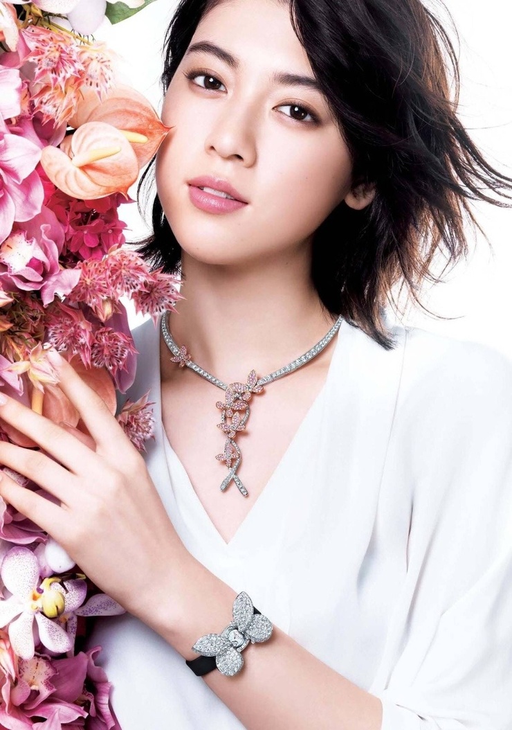 Ayaka Miyoshi Ayaka Miyoshi