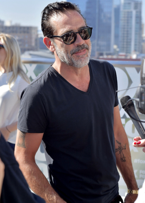 Jeffrey Dean Morgan