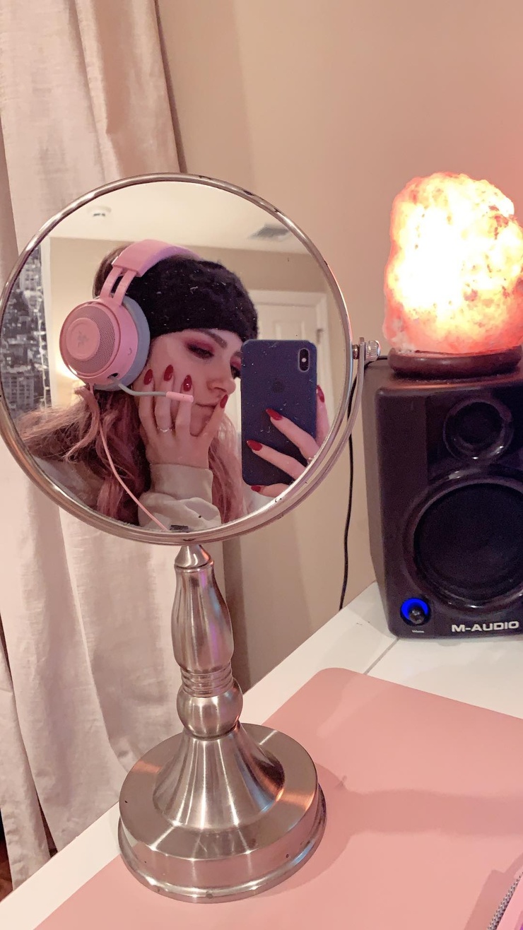 Chrissy Costanza