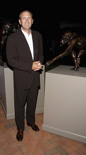 Howard Schultz