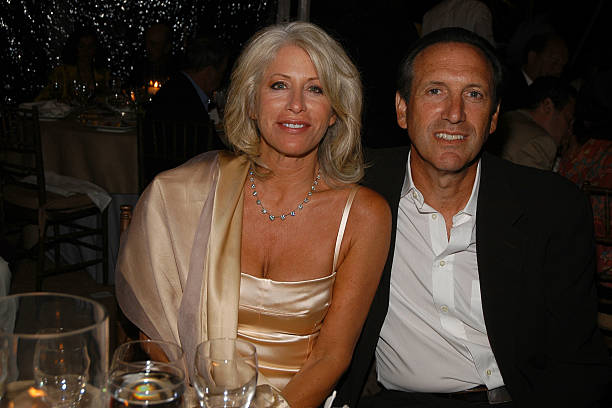 Howard Schultz