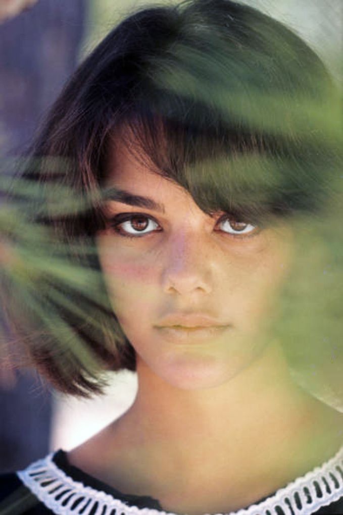 Tina Aumont Tina Aumont