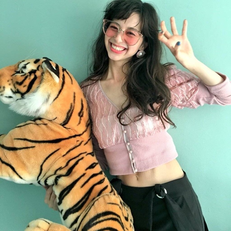Ayami Nakajô Ayami Nakajô