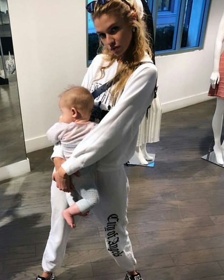 Stella Maxwell