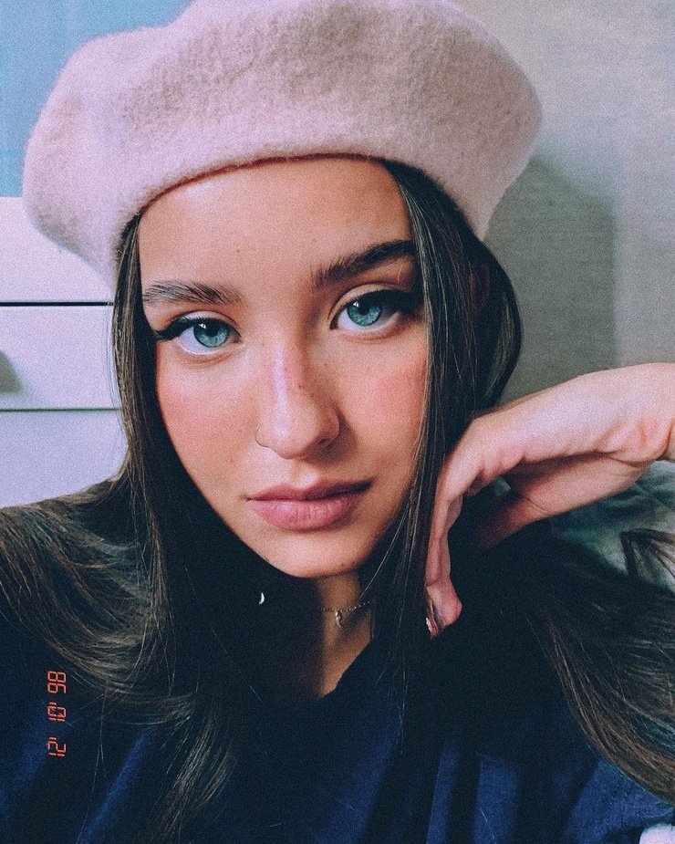 Katya Miró