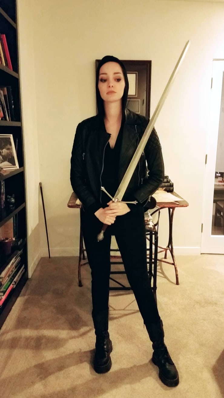 Emma Dumont