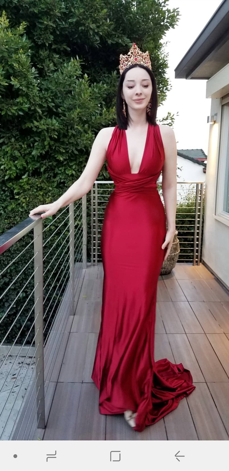 Emma Dumont Emma Dumont