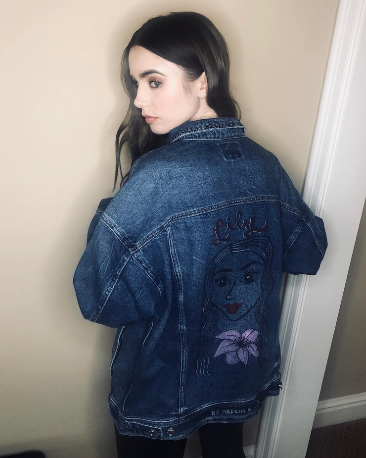 Lily Collins