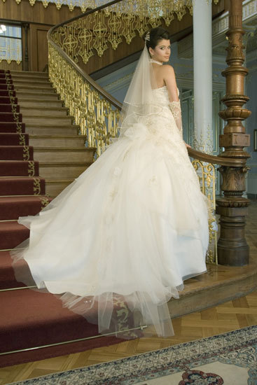 Beren Saat Beren Saat
