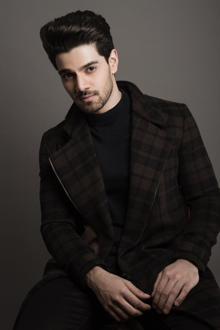 Suraj Pancholi