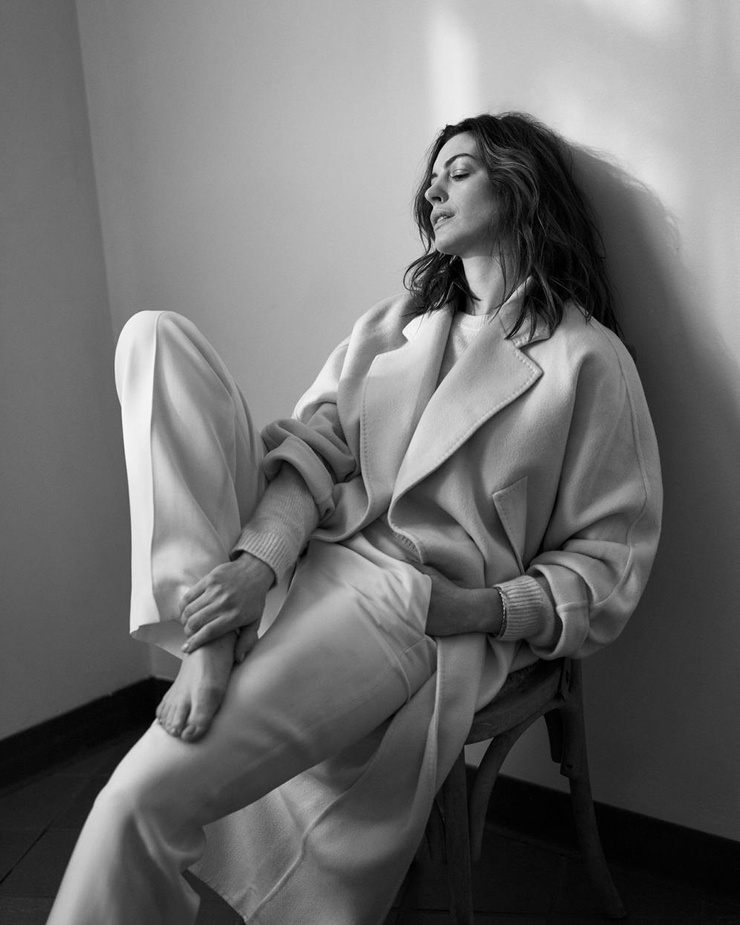 Anne Hathaway Anne Hathaway