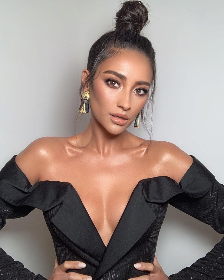 Shay Mitchell Shay Mitchell