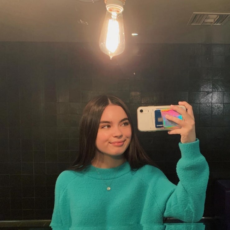 Landry Bender