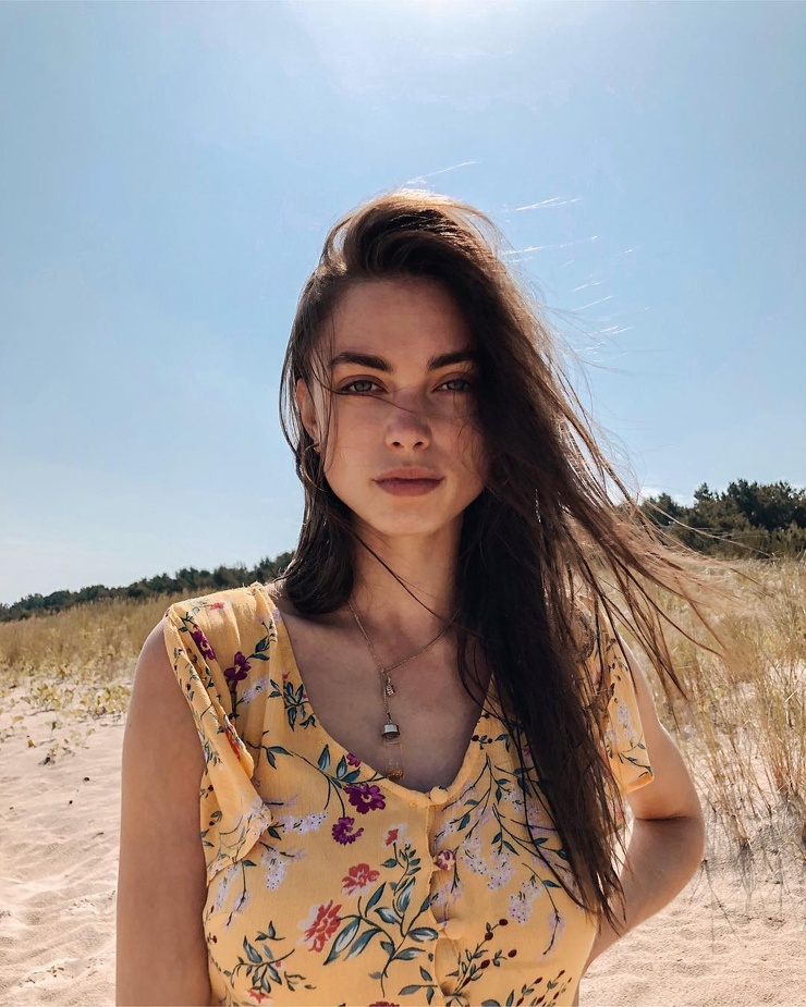 Charleen Weiss Charleen Weiss