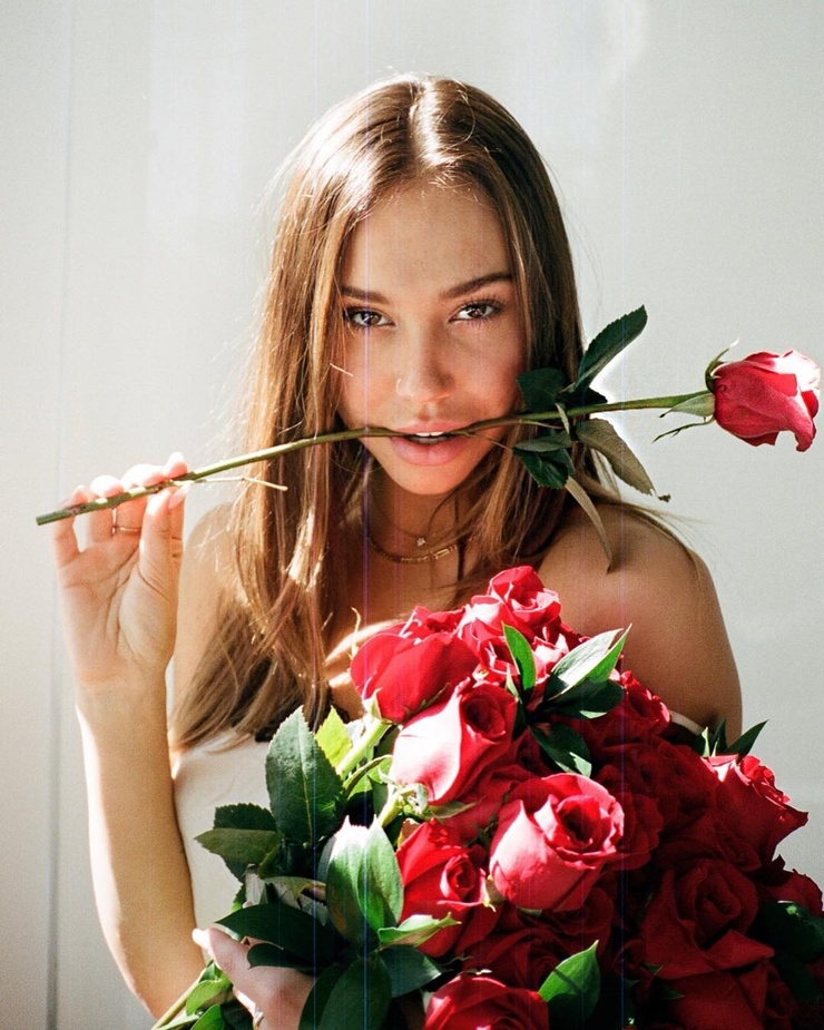 Alexis Ren Alexis Ren