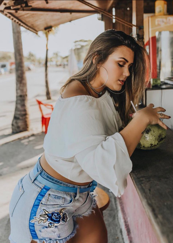 Angélica Oliveira