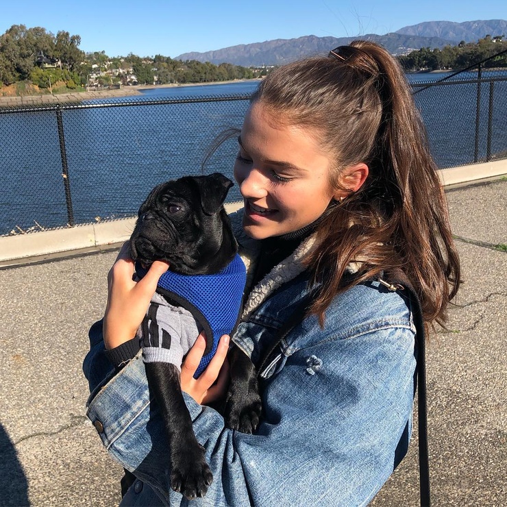 Chloe East Chloe East