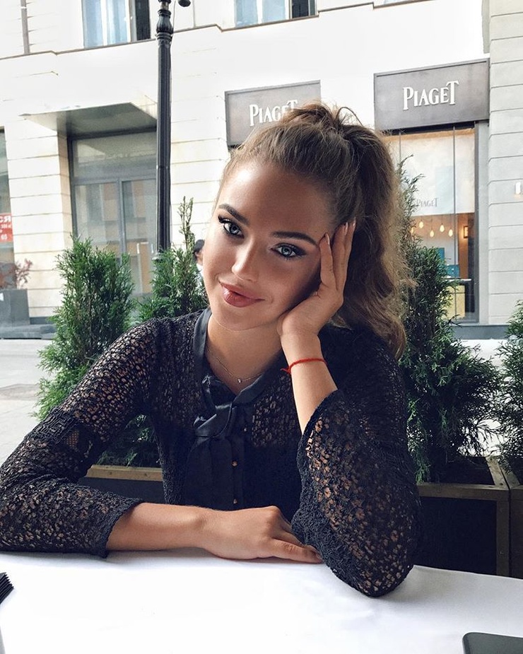 Kristina Krayt Kristina Krayt