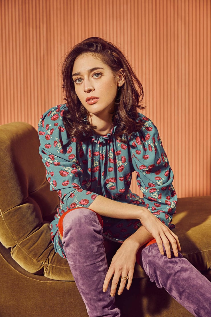 Lizzy Caplan Lizzy Caplan