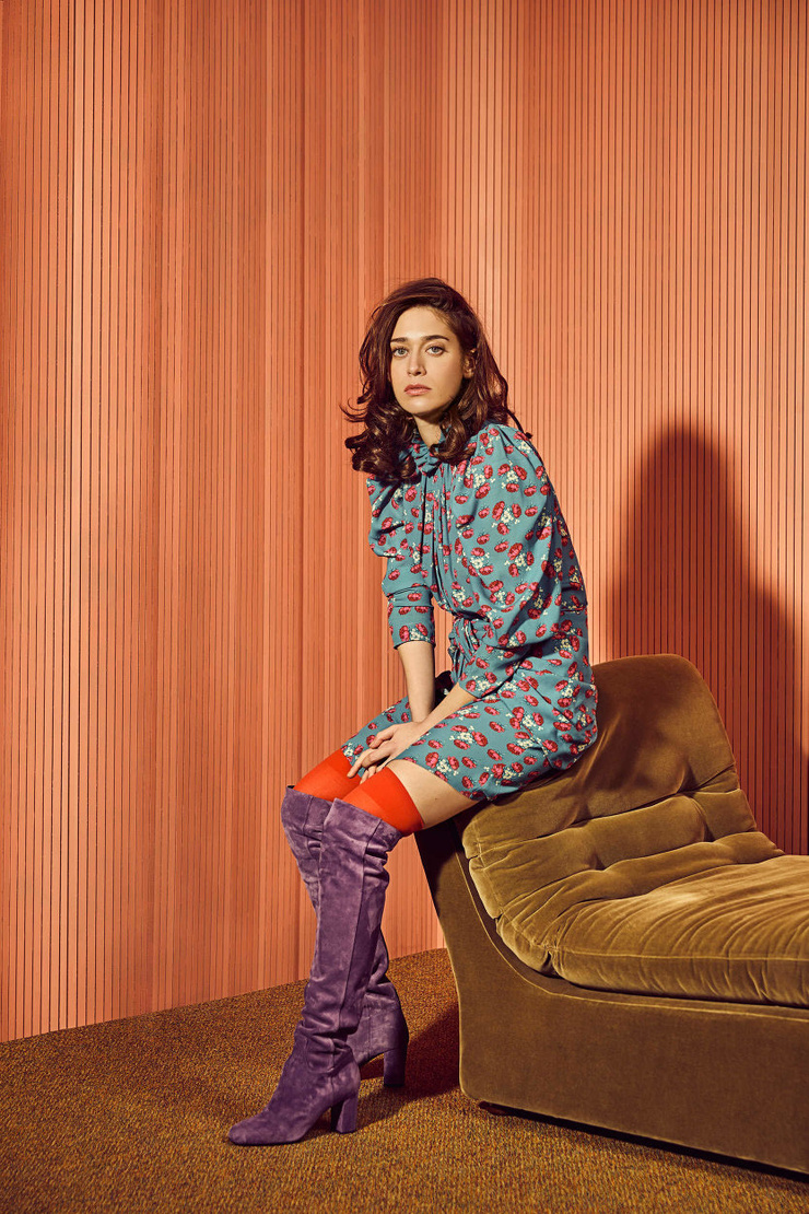Lizzy Caplan Lizzy Caplan