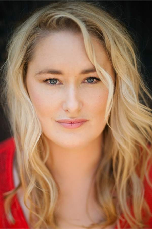 Picture of Lucinda Hare