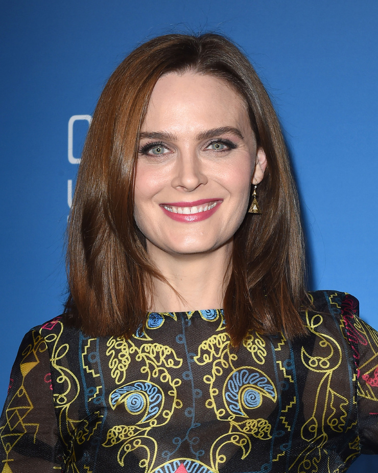 Emily Deschanel
