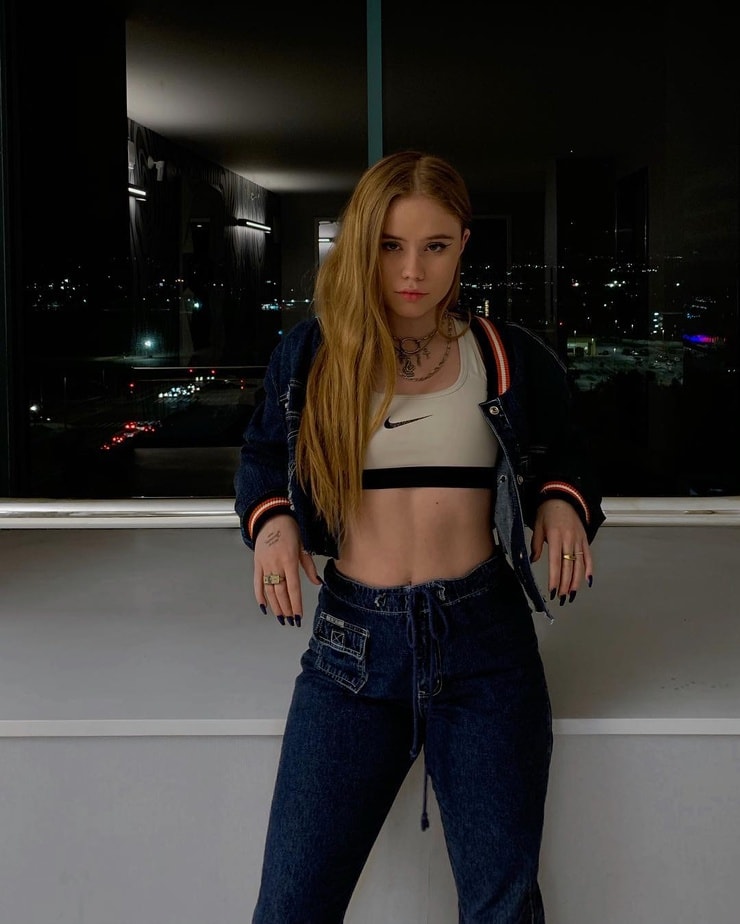 Lexee Smith