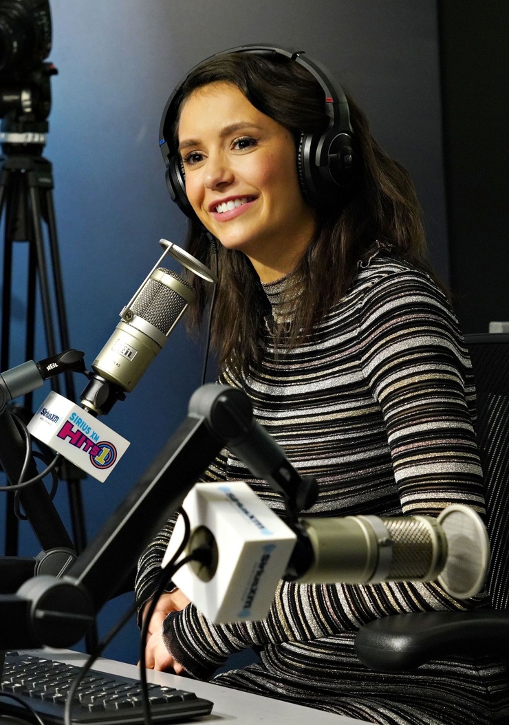 Nina Dobrev