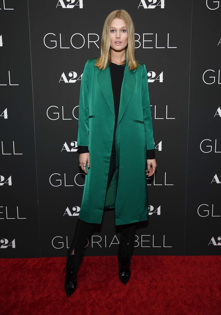 Toni Garrn Toni Garrn