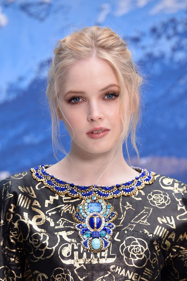 Picture Of Ellie Bamber