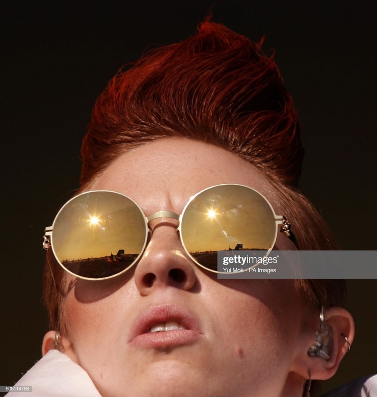 La Roux