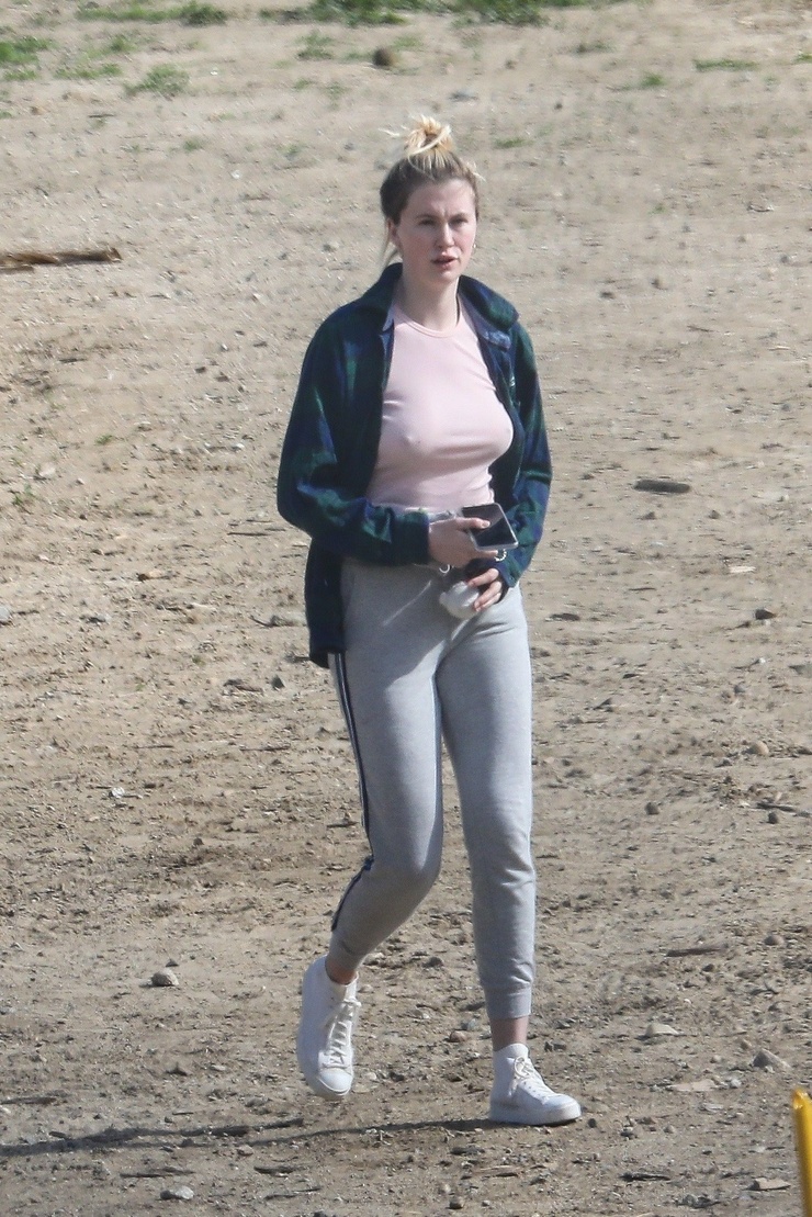 Ireland Baldwin