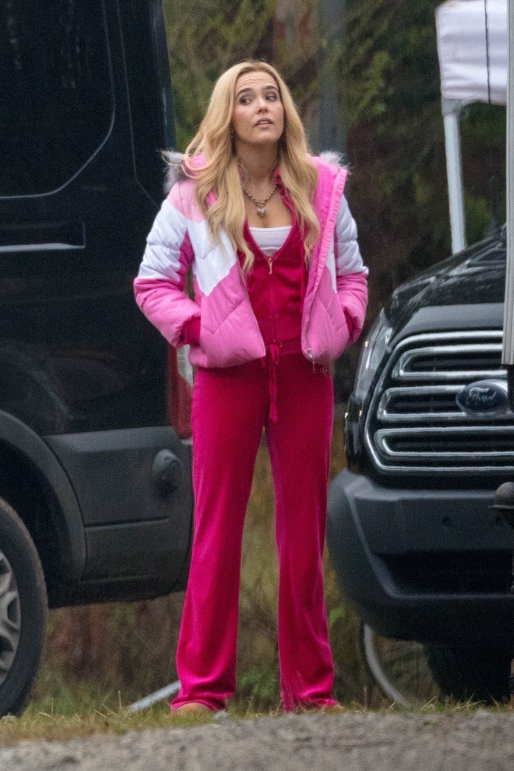 Zoey Deutch Zoey Deutch