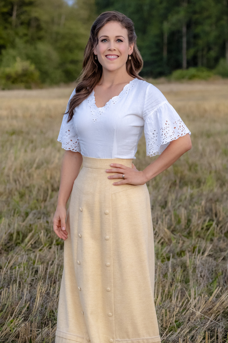 Erin Krakow