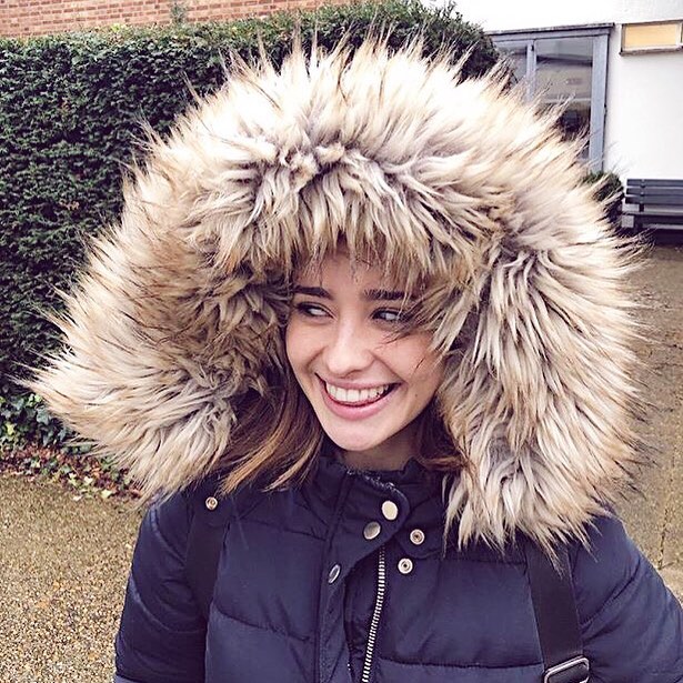 Holly Earl Holly Earl