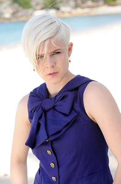 Robyn Robyn