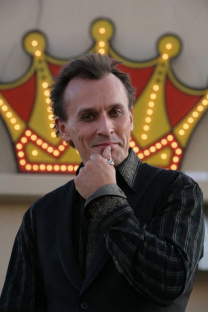 Robert Knepper