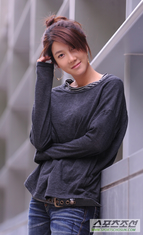 Ji-ah Lee Ji-ah Lee