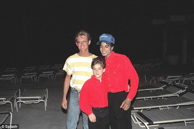 Leaving Neverland (2019)