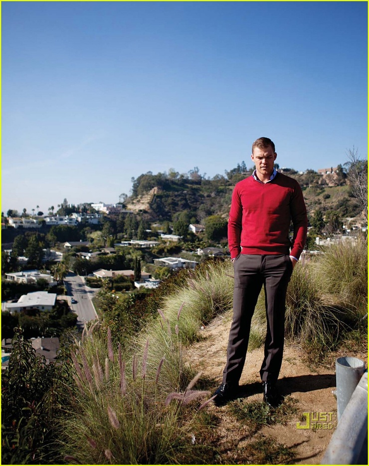 Alan Ritchson