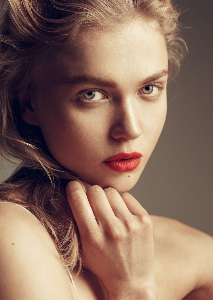 Anastasia Bondarenko Anastasia Bondarenko