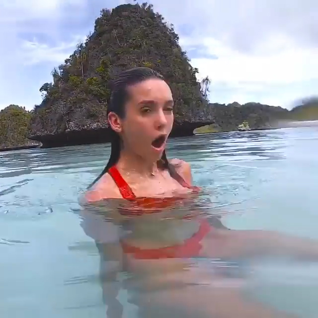 Nina Dobrev