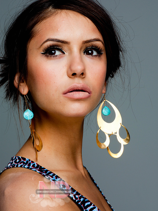 Nina Dobrev