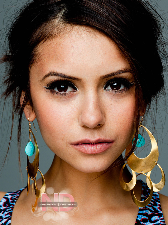 Nina Dobrev