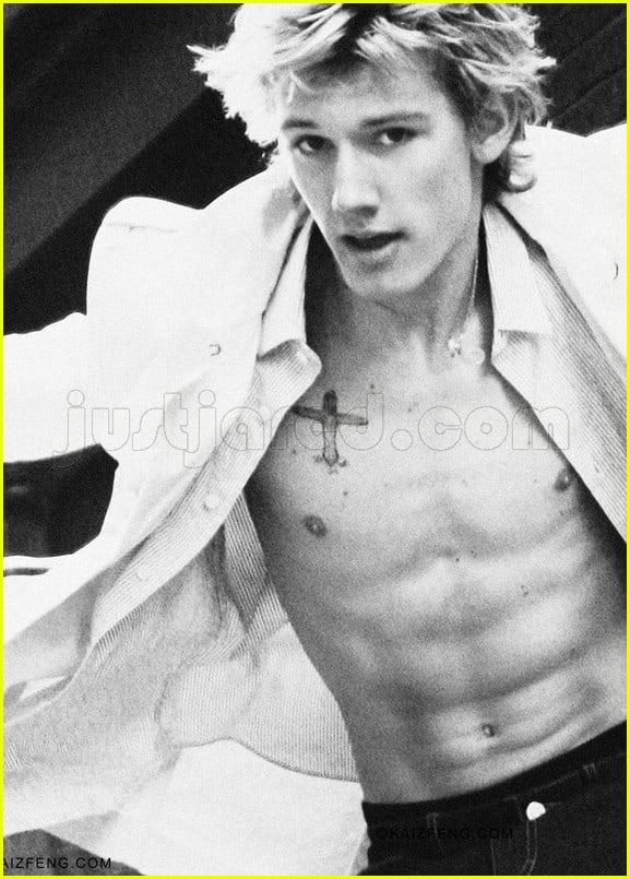 Alex Pettyfer