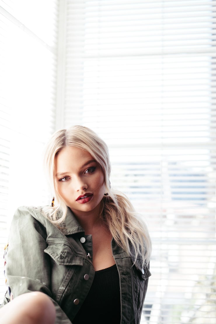 Natalie Alyn Lind