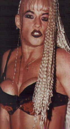 Luna Vachon.